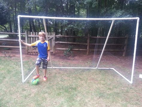 Kids Soccer Goal, Soccer Drills For Kids, Affordable Backyard Ideas, Large Backyard Landscaping, Shin Splints, Soccer Tips, Large Backyard, Soccer Goal, Soccer Coaching