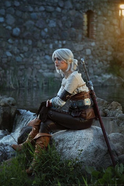 Ciri Cosplay | The Witcher 3 Ciri Cosplay, Witcher Ciri, Ciri Witcher, The Witcher Wild Hunt, Witcher 3 Wild Hunt, Female Knight, Marvel Cosplay, Witcher 3, Wild Hunt