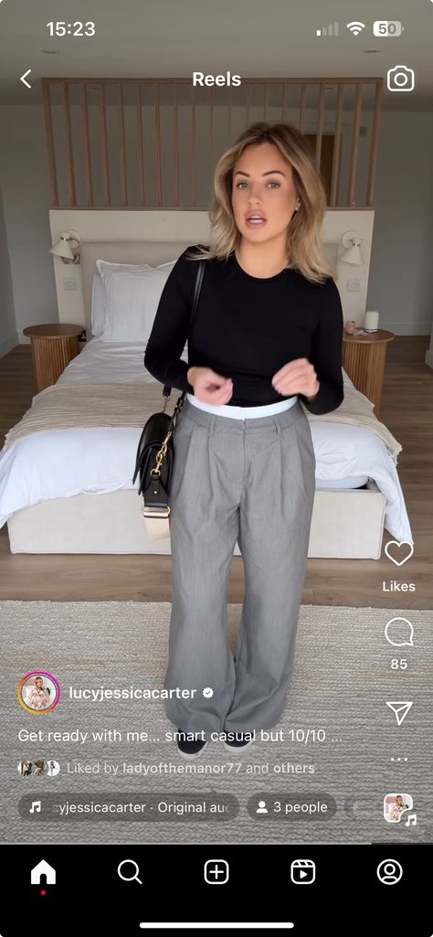 Grey Linen Trousers Outfit, Wide Leg Grey Pants Outfit, Trousers Outfit Summer, Wide Pants Outfit, Wide Leg Trousers Outfit, Grey Pants Outfit, Pants Outfit Work, Trouser Outfit, Trouser Outfits