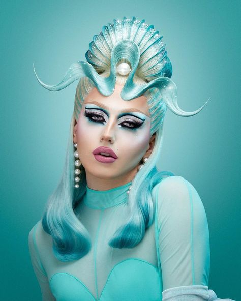 French Queen, Drag Wigs, High Fashion Hair, Competition Hair, Drag Queen Makeup, Avant Garde Hair, Diamond Hair, Queen Makeup, Cool Makeup Looks