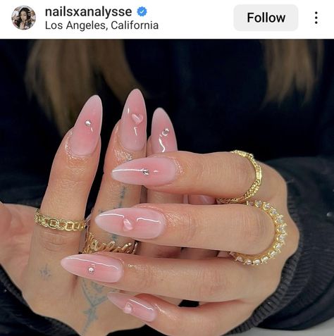 Airbrush Pink Nails, Pink Airbrush Nails, Gold Airbrush Nails, Pink And White Airbrush Nails, Pink Nails Airbrush, Pink And Red Airbrush Nails, Nails At Home, Pink Nails, Nail Inspo