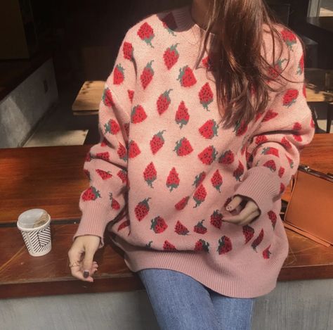 Pink Knit Sweater, Harajuku Outfits, Long Pullover, Mode Casual, Strawberry Print, Women Sweaters, Printed Sweater, Looks Vintage, Aesthetic Fashion