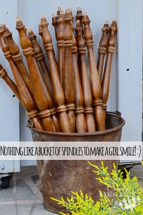 Spindle Decor Ideas, Chair Crafts, Wood Spindles, Spindle Crafts, Antique Booth, Booth Displays, Upcycle Ideas, Turning Projects, Country Diy