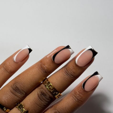 There's a new beauty trend taking over Instagram and it's absolutely stunning. Say hello to "quartz nails". White Nail With Black Tip, Short Length Nails Acrylic Coffin, Nails Inspiration For Black Dress, Natural Square Nails Short Design, Chic Short Nail Designs, Black Classic Nails, Square Biab Nail Design, Square Nails Designs Short, Rounded Square Nails Short