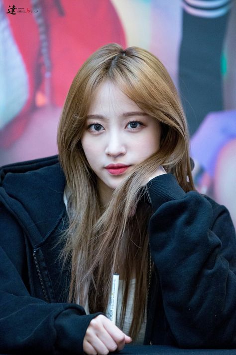 Hani Ahn Heeyeon, Kpop Mix, Ahn Hani, Hani Exid, Exid Hani, Hyun A, Orange Aesthetic, Girls School, Miss World