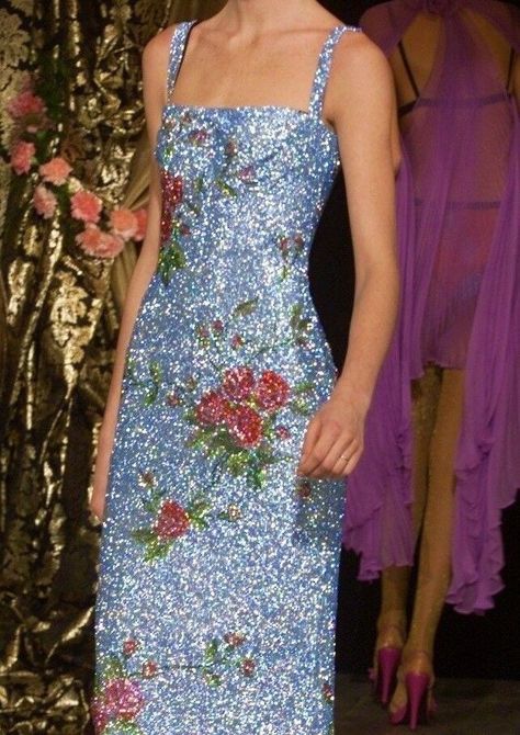 Dolce Gabbana Gown, Fashion Pallete, Dolce And Gabbana 90s, Junk Couture, Early 2000 Fashion, Bling Outfits, Haute Couture Looks, Spring Fashion Chic, 2000 Fashion