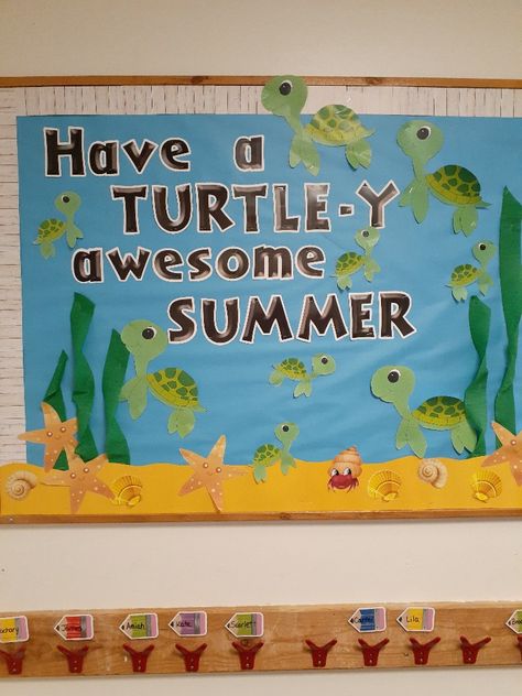 Summer Bulliten Board Preschool, Summertime Bulletin Boards, Summer Bulletin Boards For Work, June Birthday Board Ideas, Summer Infant Bulletin Board Ideas, Summer Boards For Preschool, June Bulletin Boards, Summer Preschool Bulletin Boards, Summer Bulletin Board Ideas Preschool