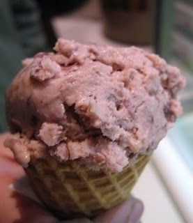 "Red Bean" ice cream Red Bean Ice Cream Recipe, Japanese Ice Cream, Bean Ice Cream, Ice Cream Maker Recipes, Fried Ice Cream, Red Bean, Ice Cream Recipe, Ice Cream Flavors, Ice Cream Maker