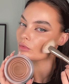 Chanel Cream Bronzer, Chanel Bronzer, Pot Concealer, Bronzer Tips, Bronzer Application, Chanel Les Beiges Healthy Glow, Tiktok Made Me Buy It, Chanel Foundation, Vogue Editors