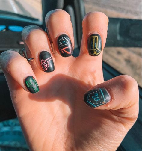 Punchy Nails Designs, Fall Western Nails, Western Nail Designs, Western Nail Art, Aztec Nail Art, Country Acrylic Nails, Horse Nails, Music Nails, Cowboy Nails