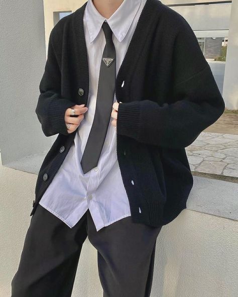 Boy School Outfits, Uniform Outfits Men, Black And White Outfits Men, School Outfits Men, School Outfits Boys, School Uniform Outfits, Men Stylish Dress, Tomboy Style Outfits, Streetwear Men Outfits