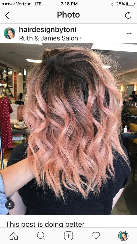 Peach Bayalage Hair, Peach Pink Hair Highlights, Peach Blonde Hair Short, Peach Hair With Dark Roots, Peach Colour Hair, Peach Balayage Brunette, Apricot Blonde Hair, Peach Balayage, Rose Gold Short Hair