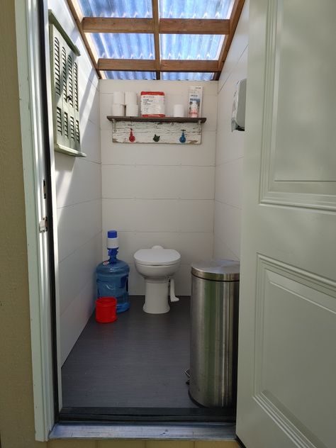 Re did outhouse with an rv toilet Modern Outhouse Bathroom, Toilet Garden Ideas, Outhouse Toilet Ideas, Modern Outhouse Ideas, Outhouse Makeover, Garden Toilet Ideas, Pool Outhouse, Diy Outhouse Bathroom, Outside Toilet Ideas