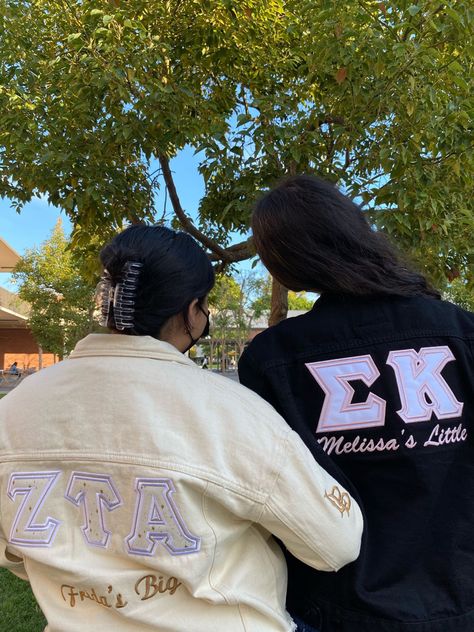 Sorority Jackets Letters, Sorority Jackets Ideas, Sorority Jackets, Zta Letters, Adpi Merch, Letters Ideas, Letter Jacket, Letter Ideas, Sorority Letters