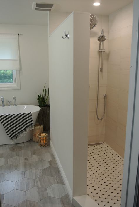 Stand Up Shower Without Glass Door, Large Shower No Door, Open Shower No Door, Shower Makeover Before And After, Ceramic Floor Bathroom, 2 Wall Shower Ideas, Walk In Shower No Door Tile, Non Glass Shower Doors, Walk In Shower No Door No Glass Small Bathrooms