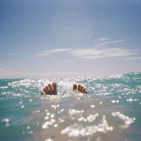 Summer Feeling, Summer Dream, Lorde, In The Ocean, Endless Summer, Sunny Day, Summer Aesthetic, Beach Life, Happy Places