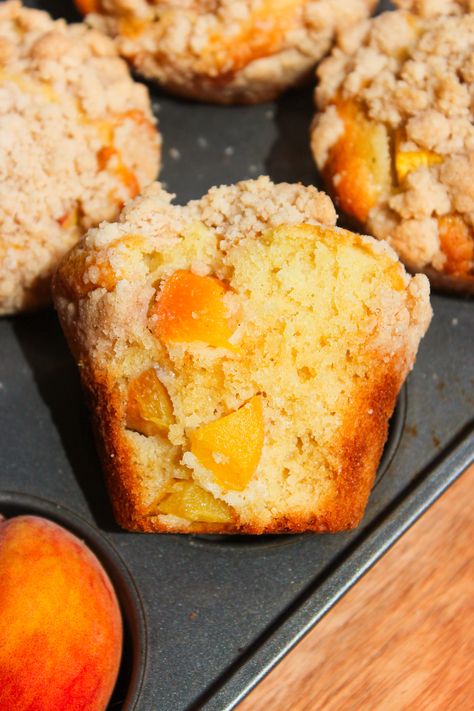 Peach Streusel Muffins - Taffey Bakery Peach Muffin, Taffey Bakery, Flavored Crackers, Peach Streusel, Peach Muffin Recipes, Eggs Muffins, Blueberry Streusel Muffins, Rhubarb Muffins, Peach Muffins