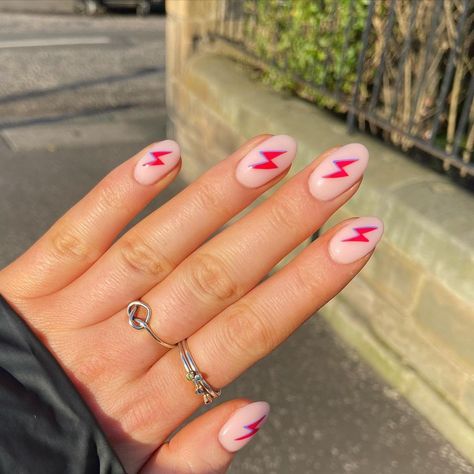 Lightning Nail Design, Lightening Bolt Nail Design Black, Lightening Nail Art, Lightning Bolt Nail Art, Nails Lightning Bolt, Lightening Nails, Lightning Nail Art, Thunder Nails, Lightning Bolt Nails