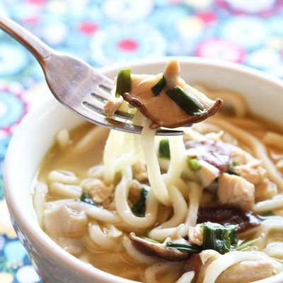 Udon Noodle Soup Chicken, Chicken Udon Noodle Recipe Soup, Chicken Udon Soup, Mushroom Udon, Udon Soup Recipe, 15 Minute Chicken, Chicken Udon, Udon Noodles Recipe, Udon Soup