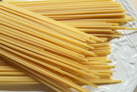 Different Types Of Pasta, Long Pasta, Seafood Pasta Dishes, Types Of Pasta, Dried Pasta, Pasta Types, Seafood Sauce, Linguine Pasta, Seafood Pasta Recipes