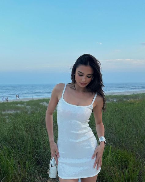 Kelsey Merritt Outfits, Espresso Girl, White Dress Aesthetic, Maia Cotton, Kelsey Merritt, Chiffon Shirts, Spring Date, Ladies Chiffon Shirts, Date Night Outfits