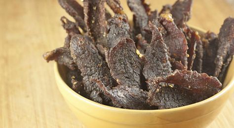 Oven Beef Jerky Beef Jerky Recipe Oven, Oven Beef Jerky, Smoked Jerky, Smoked Beef Jerky, Bacon Jerky, Goose Recipes, Homemade Jerky, Beef Jerky Recipes, Jerky Recipes