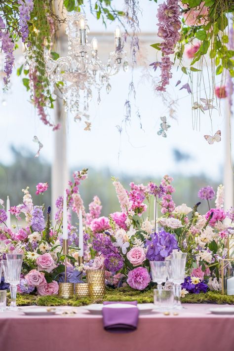 An Enchanted Forest-Themed Wedding With A Unicorn ~ WedLuxe Media Enchanted Forest Wedding Reception, Enchanted Garden Wedding Theme, Forest With Animals, Garden Wedding Theme, Forest Wedding Reception, Fairy Garden Birthday Party, Enchanted Garden Wedding, Forest Theme Wedding, Garden Bridal Showers