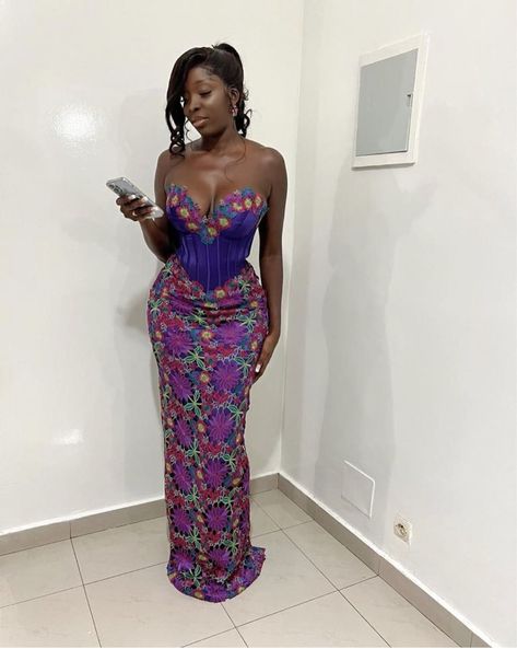 Kente Prom Dress, Aseobi Design 2023, Liputa Dress, Kente Dress Styles, Wax Dress, Nigerian Traditional Dresses, African Weddings, African Party Dresses, Nigerian Lace Styles Dress