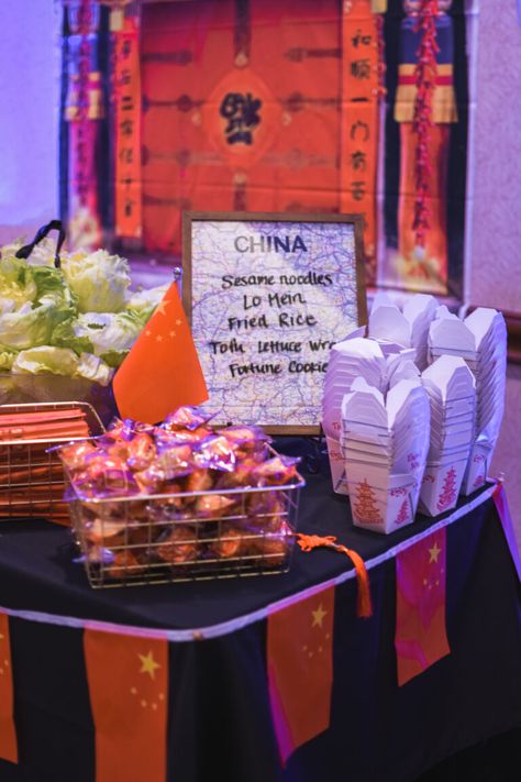 Travel Themed Party Food, Around The World Themed Party, International Theme Party Ideas, Food Around The World Party, Travel Theme Food Ideas, Around The World Birthday Theme, Around The World Centerpieces, Around The World Dinner Party, All Around The World Theme Party