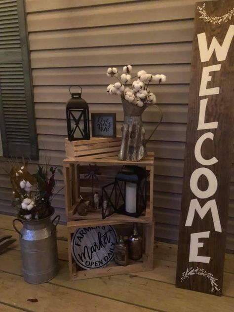 Wooden Crate Porch Decor, Crates On Front Porch, Farmhouse Crate Decor, Wood Crate Front Porch Decor, Crate Front Porch Decor, Front Porch Crate Ideas, Front Porch Decor With Crates, Wood Crate Porch Decor, Diy Crates Ideas Decoration