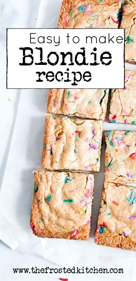 Easy White Chocolate Blondie Recipe (aka Blonde Brownies) - The Frosted Kitchen Gooey Blondies, Blonde Brownie Recipe, White Chocolate Blondies Recipe, Chocolate Blondies Recipe, Blonde Brownie, Blondie Bars, Blondie Recipe, Blonde Brownies, Chocolate Blondies