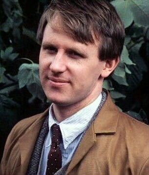 Colin Baker, Peter Davison, Small Tv, Doctor Who, Tv Series, Tv