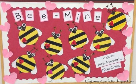 Door Classroom, February Bulletin Boards, Valentine Bulletin Boards, Valentines Classroom, Valentines Day Bulletin Board, February Crafts, Preschool Bulletin, Preschool Bulletin Boards, Toddler Classroom