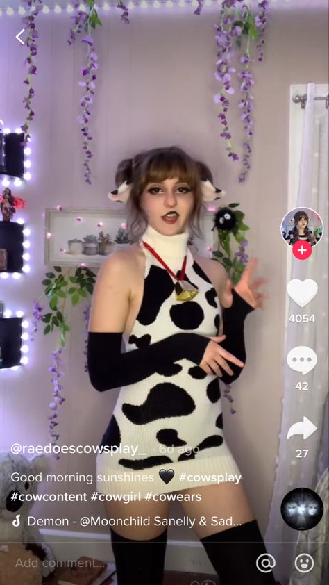 Cow Inspired Outfit, Strawberry Cow Outfit, Cow Halloween Costume Women, Cow Costume Women's, Cute Cow Costume, Cow Cosplay, Cow Halloween Costume, Clothing Drawing, Cow Outfits