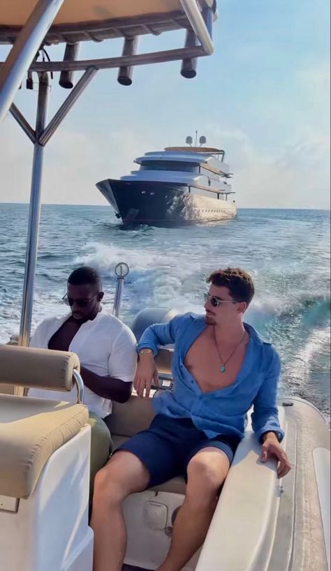 Yacht sailing Rich Guy Lifestyle, Rich Friends Aesthetic Men, Rich Old Money Aesthetic Men, Rich Business Man Aesthetic, Millionaire Lifestyle Men, Rich Black Man Aesthetic, Successful Man Aesthetic, Rich Guy Aesthetic, Modern Old Money