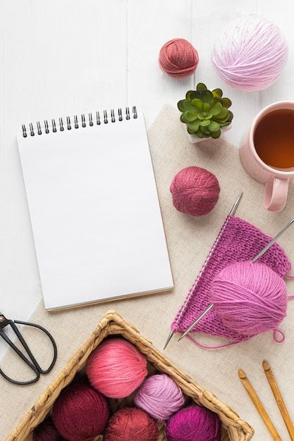 Flat lay of knitting set with notebook a... | Premium Photo Crochet Product Photography Ideas, Crochet Photography Ideas, Crochet Instagram Feed, Amigurumi Photography, Knitting Branding, Knitted Pictures, Flat Lay Aesthetic, Crochet Photoshoot, Knit Photography