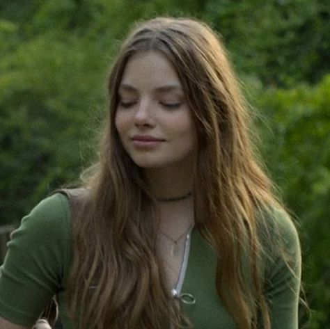 If People Were Rain, Emmanuelle Vaugier, Great Perhaps, Alaska Young, Alaskan Klee Kai, Kristine Froseth, Effy Stonem, Looking For Alaska, Alaskan Malamute