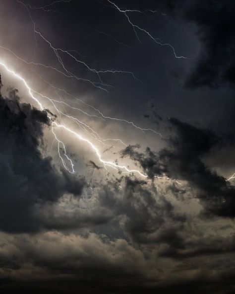 Lighting Storms, Ride The Lightning, Nikon D750, Sky And Clouds, One Shot, Sky Aesthetic, The Last Airbender, Wizarding World, Go Outside