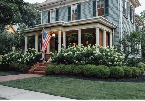 New England House, Cottage Journal, New England Homes, Up House, Friendly Reminder, Dream House Exterior, The Cottage, House Goals, Pretty House