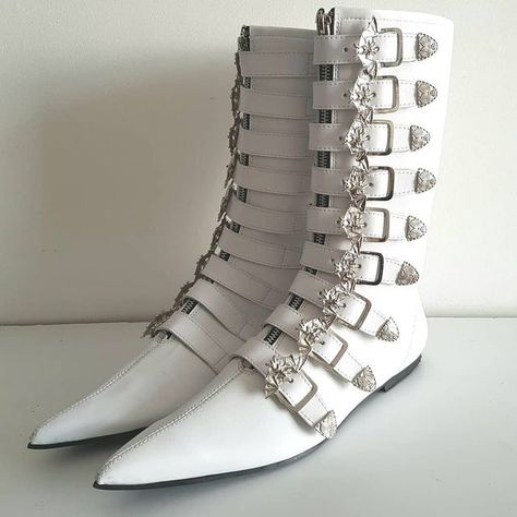 Winklepickers on Instagram: "www.Etsy.com/shop/Gothpikes website : www.Goth-Pikes.com White , red , real leather &vegan too :) #gothpikes #winklepickers #newave #tradgoth #goth #gothgoth #pikes #gothic #boots #thecure #siouxsiesioux #80sboots #80sfashion #shoes #deathrocker #deathrock #demonia #gothgirl #gothboy #punkrave #wgt #80s #batcave #gothiclolita #gothicrock #postpunk #goth #gothshoes #darkwave" Goth Pikes, Spooky Music, Gothic Culture, 80s Goth, White Goth, Gothic Boots, Goth Shoes, Goth Boy, Random Clothes