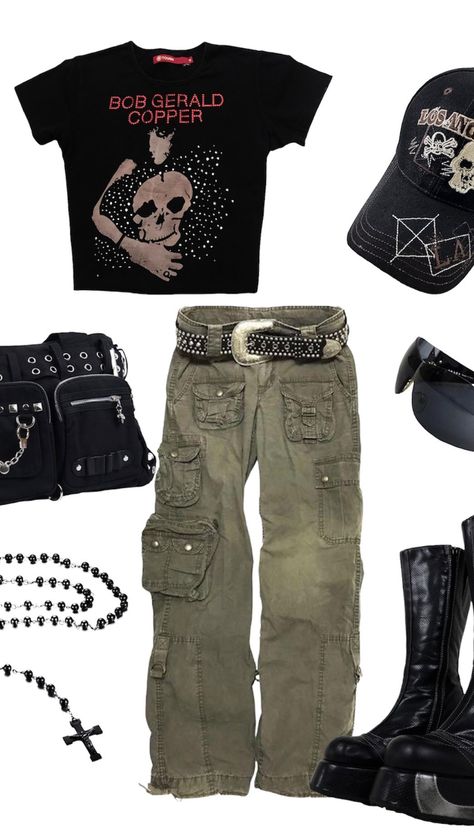 MARS STORE:D’s Instagram profile post: “🏴‍☠️🖤 - - - #grunge #grungeaesthetic #grungestyle #style #ａｅｓｔｈｅｔｉｃ #dark #vibes #aestetic” Gruge Clothes Shop, Star Grunge Aesthetic Clothes, Acid Wash Grunge Graphic Tops, Oversized Black Grunge Tops, Dark Grunge Aesthetic Outfits, Distressed Fitted Grunge Tops, Dark Grunge Outfits, Grunge Lookbook, Metalhead Fashion