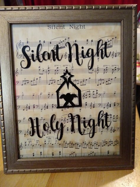 Cricut Glass Frame Projects, Framed Sheet Music, Music Centerpieces, Vinyl On Glass, Old Piano, Christmas Sheet Music, Christmas Vinyl, Christmas Activity, Picture Frame Art