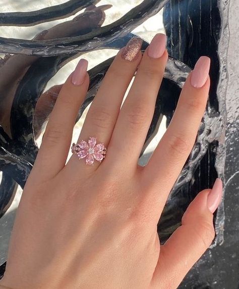 pink flower ring from Tiffany’s 🌸💍😍 Expensive Jewelry Luxury, Jewelry Accessories Ideas, Visual Board, Dope Jewelry, Girly Accessories, Classy Jewelry, Fancy Jewellery, Expensive Jewelry, Jewelry Lookbook