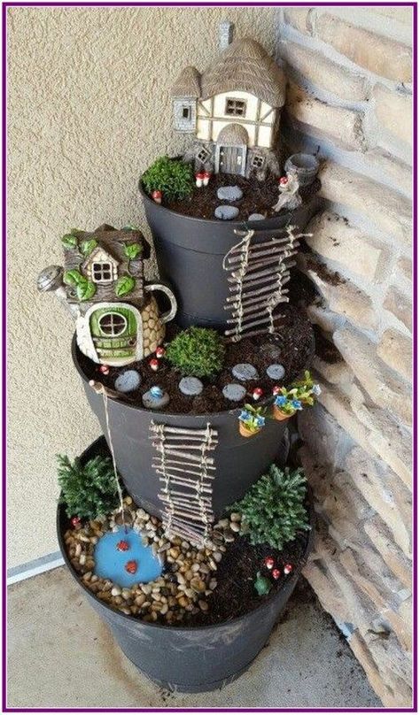 Garden Ideas Homemade, Fairy Garden Pots, Diy Flores, Flower Tower, Fairy Garden Crafts, Fairy Garden Designs, Mini Fairy Garden, Fairy Garden Decor, Garden Types