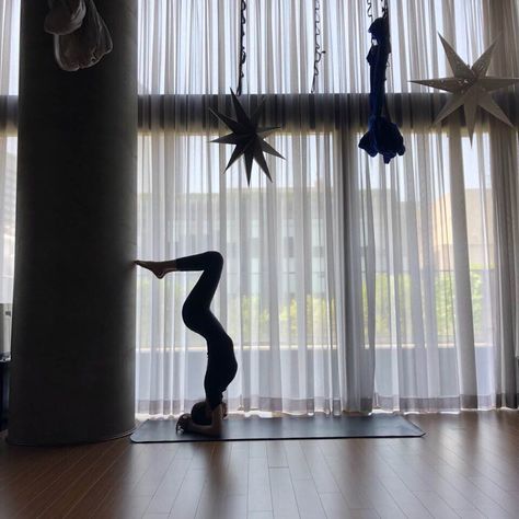 aespa on Twitter: "#aespa #KARINA… " Flying Yoga, Pilates Poses, Yoga Aesthetic, Yoga Photos, Aerial Yoga, Aespa Karina, Workout Aesthetic, Black Mamba, New Girl