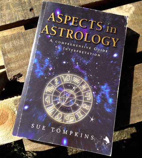 We can think of the aspects as the dialogue that the actors (the planets) are having with each other. The type of aspect tells us the type of conversation. Best Astrology Books, Moon Reading, Empowering Books, Witchcraft Books, Astrology Books, Zodiac Book, Books To Read Nonfiction, Tarot Astrology, Sri Yantra