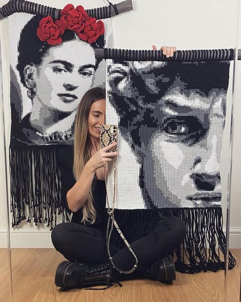 WhiteRavenMacrame on Instagram: “🇬🇧 Frida, David are ready-made portraits in my Etsy shop (link in bio) and please tell me who do you want for next portrait? 😉 🇵🇱 Frida i…” Mario Crochet, Geek Crafts, Macrame Wall Hanging Patterns, Pixel Crochet, Thread Art, Modern Macrame, Macrame Decor, Gdansk, Macrame Art