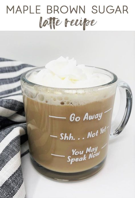 If you love the Maple Brown Sugar Latte at Nordstrom's Cafe, you'll love this copycat recipe! Brown Sugar Latte, Maple Latte Recipe, Fall Coffee Drinks, Coffee Recipes Hot, Blueberry Cheesecake Bars, Make Brown Sugar, Coffee Recipes Starbucks, Creamer Recipe, Brown Sugar Syrup