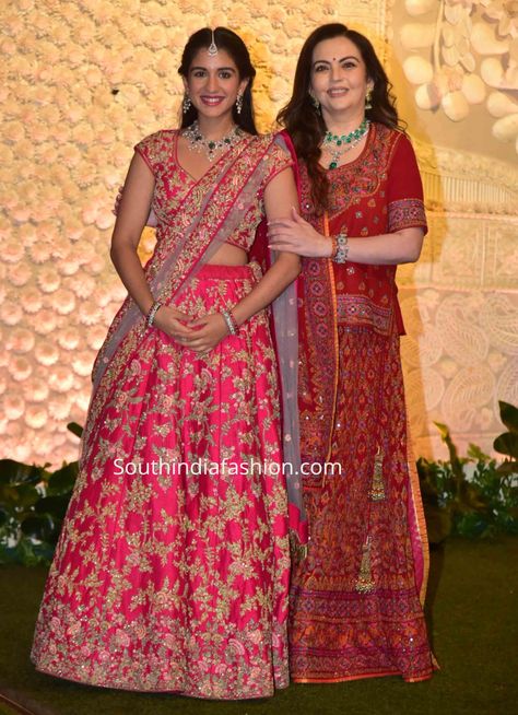 Shyamal And Bhumika Lehenga, Ganesh Chaturthi Celebration, Radhika Merchant, Beautiful Lehenga, Shyamal And Bhumika, Indian Wedding Gowns, Indian Outfits Lehenga, Indian Bride Outfits, Lehenga Designs Simple