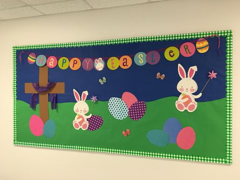 Easter Bulletin Board Ideas, Easter Boards, Easter Bulletin Boards, Easter Bunny Template, April Activities, Spring Bulletin, Daycare School, Bunny Templates, Easter Arts And Crafts